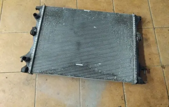 Renault Espace - Grand espace IV Coolant radiator 8200433512