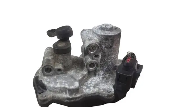 Volkswagen PASSAT B6 Intake manifold valve actuator/motor 03L129086