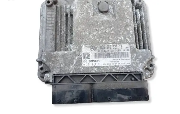 Skoda Octavia Mk2 (1Z) Engine control unit/module 03G906021TB 03G906021AN 0281014711