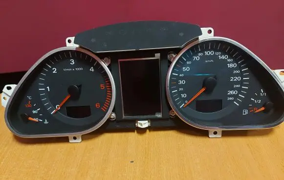 Audi A6 S6 C6 4F Speedometer (instrument cluster)
