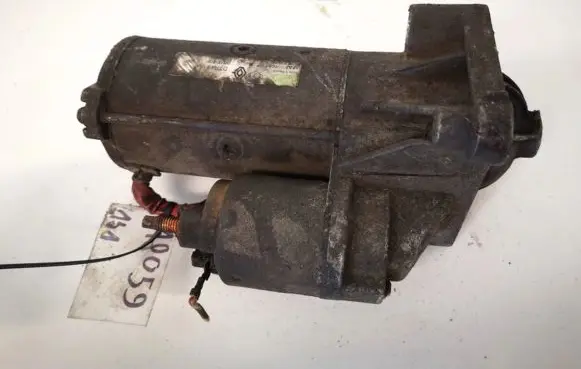 Renault Megane II Starter motor 8200075362b