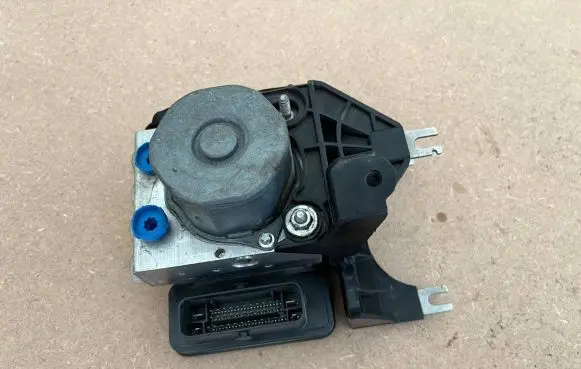 Mercedes-Benz B W246 W242 ABS Pump A0084317712 1T8045193