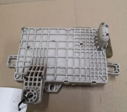 Mazda 6 Fuse module