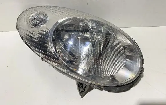 Nissan Micra Headlight/headlamp 26010BC500