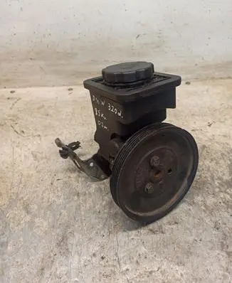 BMW 3 E46 Power steering pump