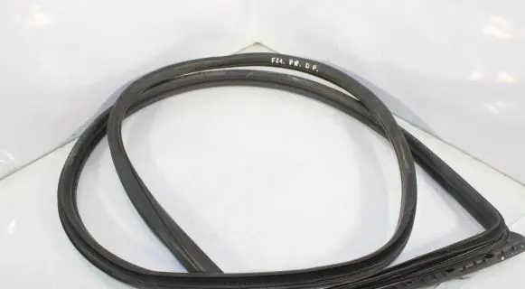 BMW 1 F20 F21 Front door rubber seal 7267912
