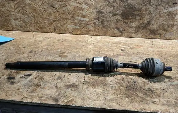 Volvo V70 Front driveshaft P30777065 T060630