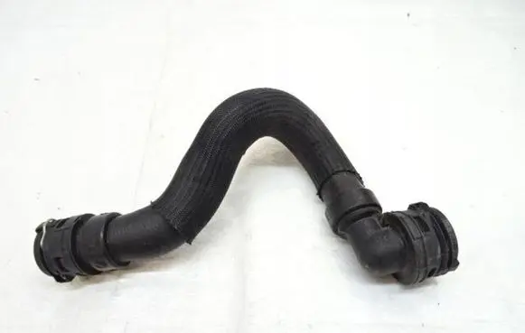 Peugeot 3008 II Engine coolant pipe/hose P111
