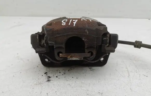 Peugeot 3008 II Front brake caliper