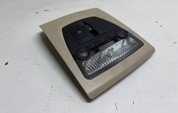 BMW 5 F10 F11 Front seat light 28140555