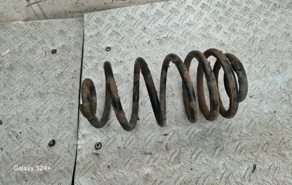 Opel Astra J Rear coil spring