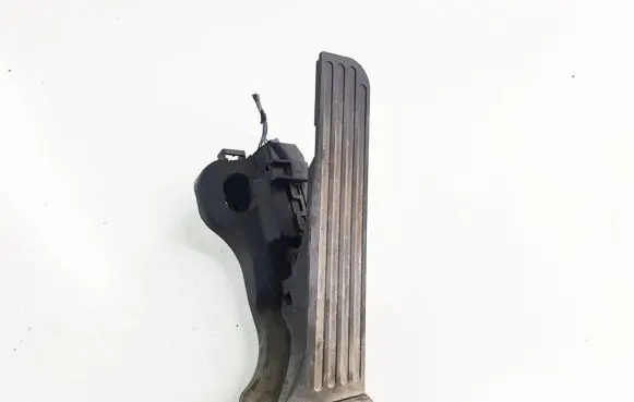 Volkswagen PASSAT B7 Accelerator throttle pedal 1K1723503AA 1022111 6PV01049801