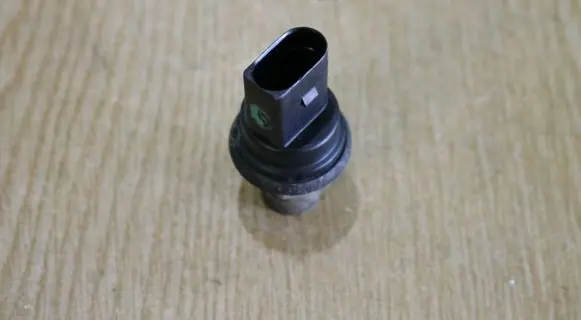 Seat Leon (1P) Air conditioning (A/C) pressure sensor 1J0959126