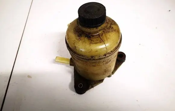 Mazda Xedos 6 Power steering fluid tank/reservoir 