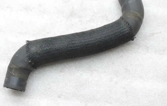 Toyota Avensis T250 Engine coolant pipe/hose 165710G010