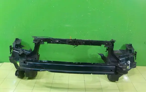 Opel Zafira C Radiator support slam panel WZMOCNIENIE