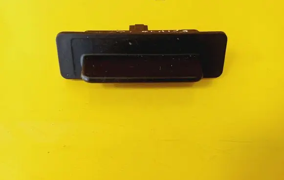 Renault Espace IV Tailgate trunk handle 8200002001
