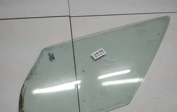 Peugeot Boxer Front door vent window glass four-door as2