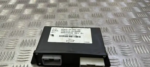 Jaguar XF X250 Hand brake control module 8W832C496BB 90044038