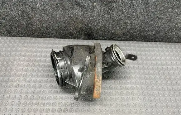 Mercedes-Benz E W211 Intake resonator A6110981607