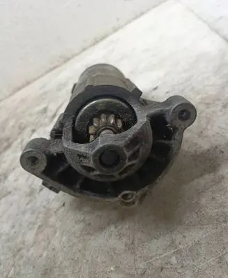 Citroen Xantia Starter motor D7R82113