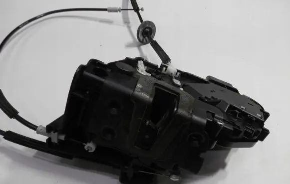 Land Rover Range Rover Sport L320 Front door lock 6W8A21813ADL320