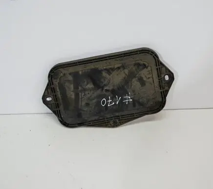 Volkswagen PASSAT B7 Other engine bay part 1K0941369A