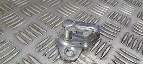 Opel Insignia A Rear door lock loop/hook striker 