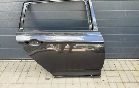 Volkswagen PASSAT B8 Rear door 3G9833312G