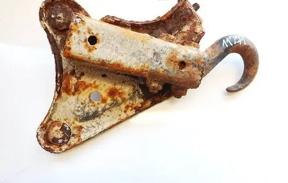 Jeep Grand Cherokee (WK) Towing hook eye