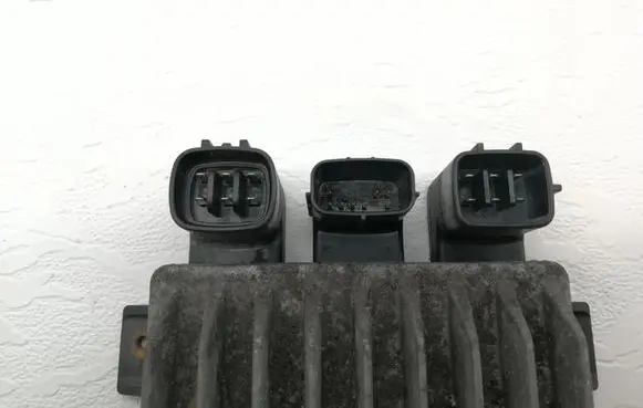 Toyota Avensis T250 Injection control unit/module 1310001371 8987120070