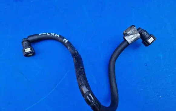 Alfa Romeo Brera Fuel line pipe