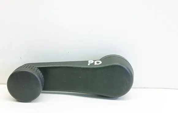 Volkswagen Golf III Front door window winding handle 1H0837581