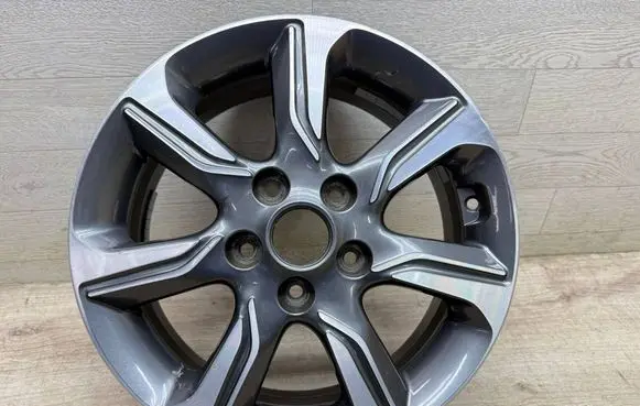 Hyundai ix20 R16 alloy rim 529101K650