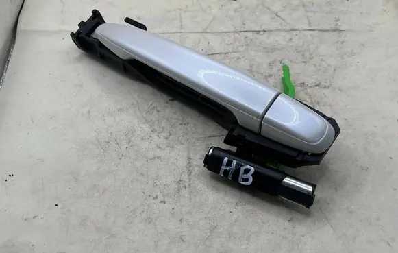 Subaru Outback (BS) Rear glass lock/latch T1880 62142AJ000