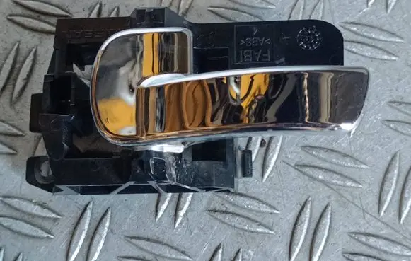Nissan Qashqai+2 Front door interior handle 80671 8449
