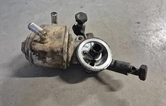 Nissan Patrol Y61 Oil filter mounting bracket