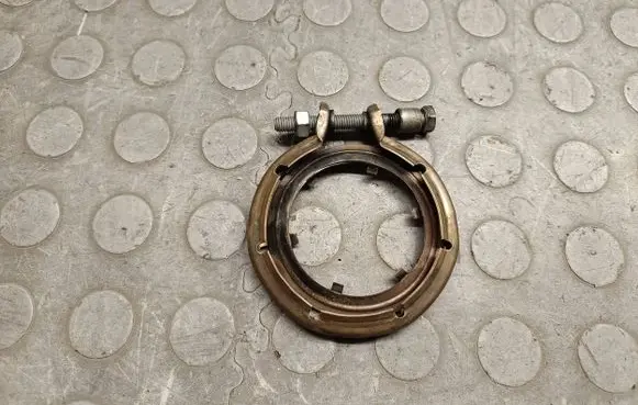 BMW X3 F25 Muffler pipe connector clamp 8512137