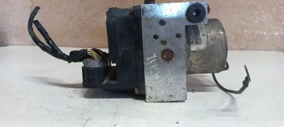 Nissan X-Trail T30 ABS Pump TD8209
