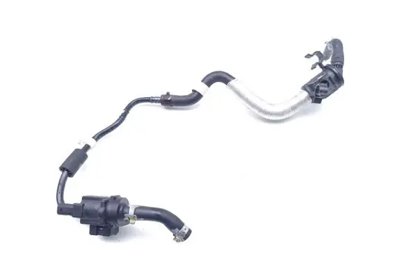 Audi A4 S4 B9 8W Breather/breather pipe/hose 8W0201892