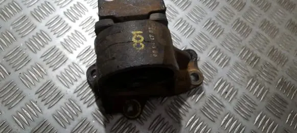 Hyundai Santa Fe Engine mount bracket