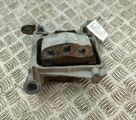 Mazda CX-5 Engine mount bracket KD6239060A