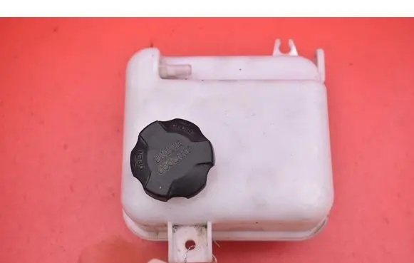 Hyundai i40 Coolant expansion tank/reservoir 254302S000