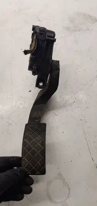 Volkswagen PASSAT B5.5 Accelerator throttle pedal 8D1721523F