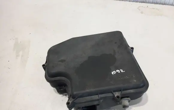 Volkswagen PASSAT B5.5 Fuse box set 8D1907613A