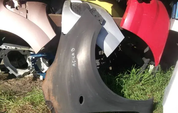 Opel Agila B Fender