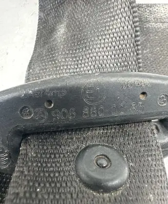 Mercedes-Benz Sprinter W906 Front seatbelt 9068600285