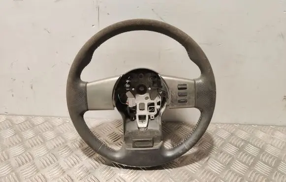 Nissan Navara D40 Steering wheel