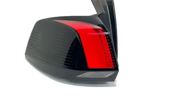 Peugeot 5008 II Rear/tail lights 9811028080 41554