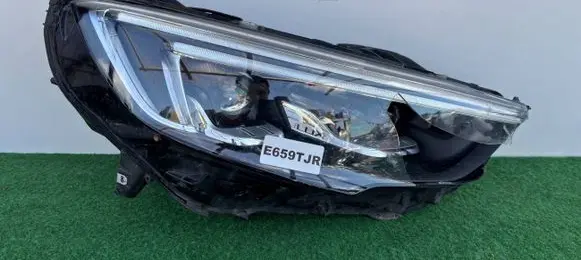 Opel Insignia B Headlight/headlamp 39050373